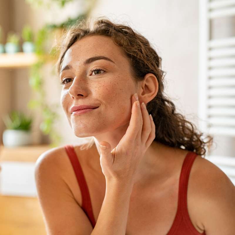 Botulinumtoxin Hautbehandlung Faltenbehandlung, Anti-Aging - AVORYA